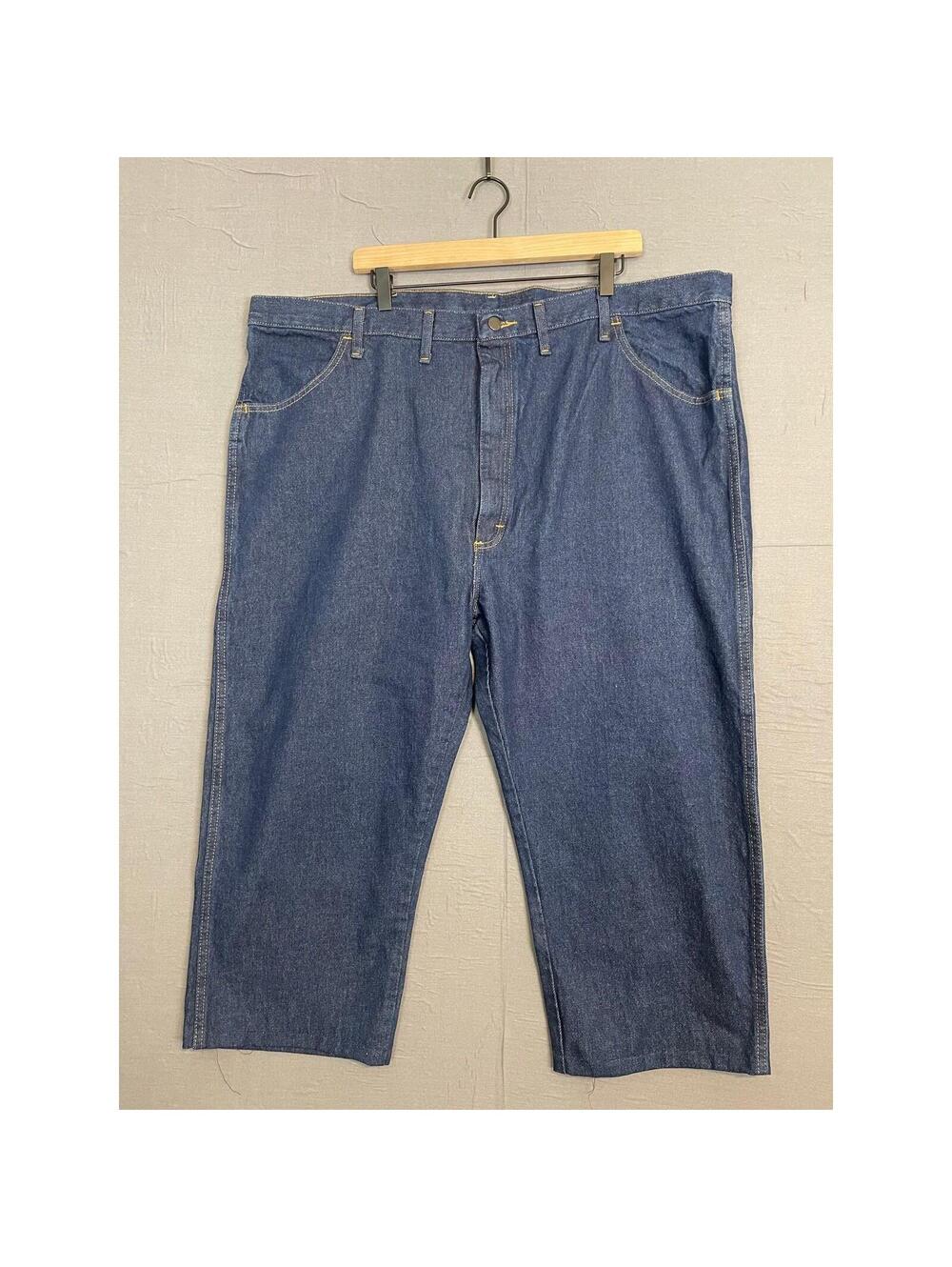 new Wrangler Straight Leg Jeans Sz46 LEGS HAVW BEEN SHORTEND !!